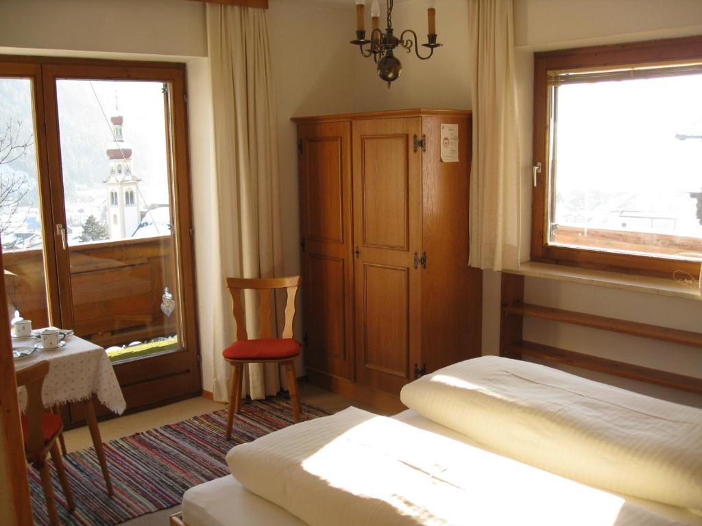 Haus Bergheimat - Familie Oberacher Guest House Fulpmes Cameră foto